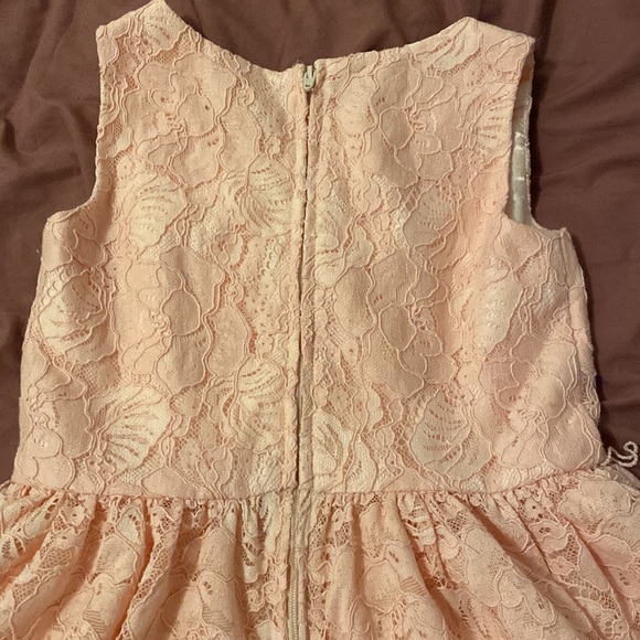 Powder pink lace toddler dress - Picture 4 of 9